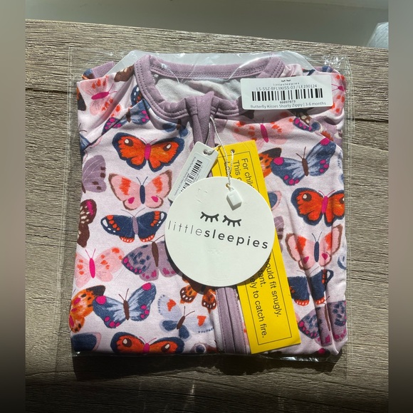 Little sleepies - butterfly kisses - 3/6mo Shorty - Picture 1 of 2